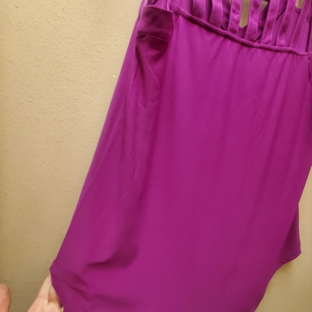 Womens size M sleeveless fuscia lightweight  strappy top  very cute - Picture 4 of 12